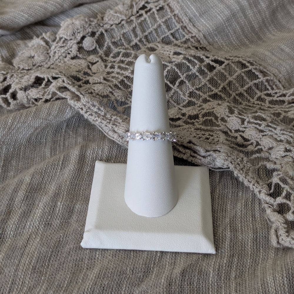 Elegant Silver Women's Ring